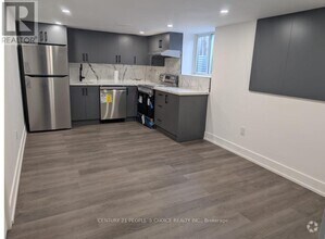 Building Photo - 157 Tulloch Dr