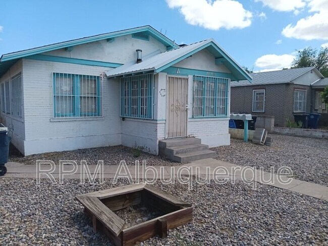Foto del edificio - 2129 Coal Ave SE