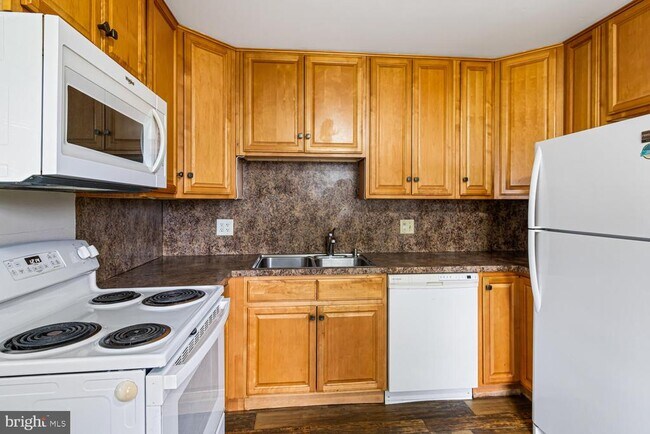 Foto del edificio - 429 Edgemont Ave