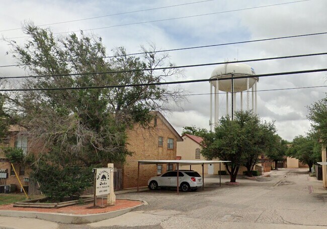 Foto del edificio - Whispering Oaks 1904 N. Midland