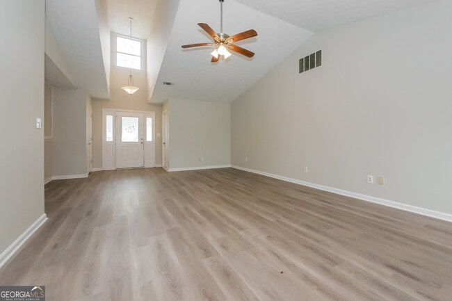 Building Photo - 473 Flint Ridge Ct