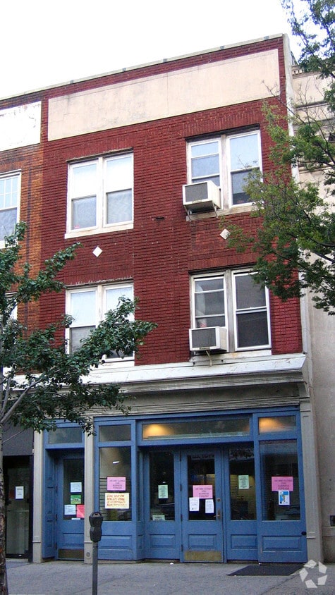 Building Photo - 138 Court St