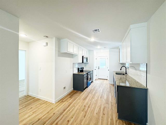 Foto del edificio - 2408 Miller St