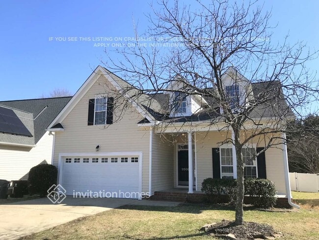 Building Photo - 2008 Watsonia Dr