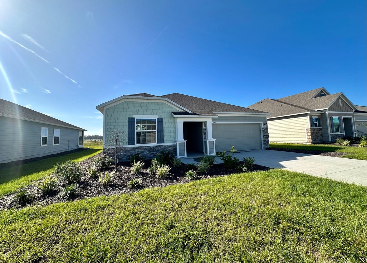 Foto principal - Charming 3 bed, 2 bath New Construction in...