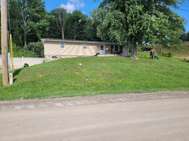 Building Photo - 10664 New London Gravel Rd