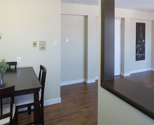 Building Photo - 1 Bed 1 Bath Unit in Calgary, AB