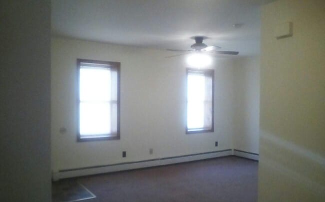 Building Photo - 402 Williams Street Aly