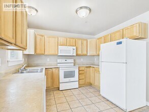 Building Photo - 1010 Cruiser Ln