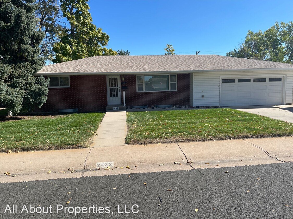 Primary Photo - 4 br, 2 bath House - 2432 26th Avenue