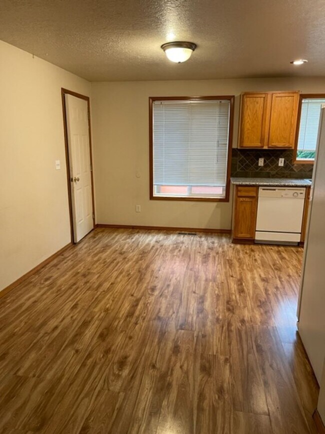 Foto del edificio - Charming 3-Bedroom Home in SE Portland!! F...
