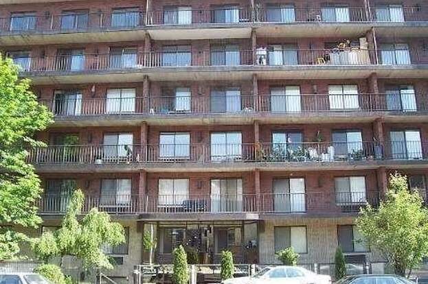 Terrace for every apartment - 143-50 Barclay Ave
