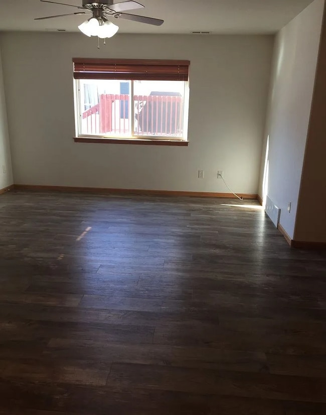 Foto del edificio - 873 E Minnesota St