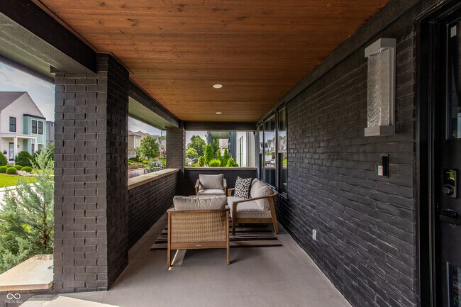 Foto del edificio - 2058 Carrollton Ave