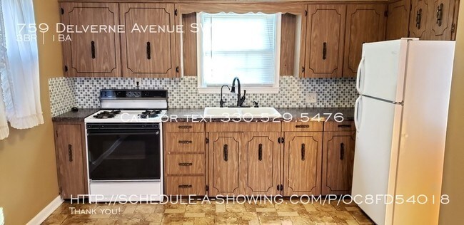 Building Photo - 759 Delverne Ave SW