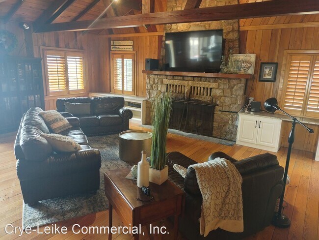 Building Photo - 4 br, 3.5 bath House - 288 Lake Hamilton Dr.