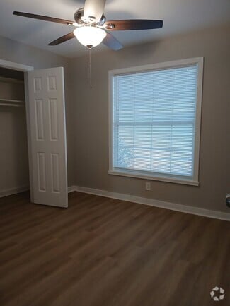 Building Photo - 301 Jacobs Trail
