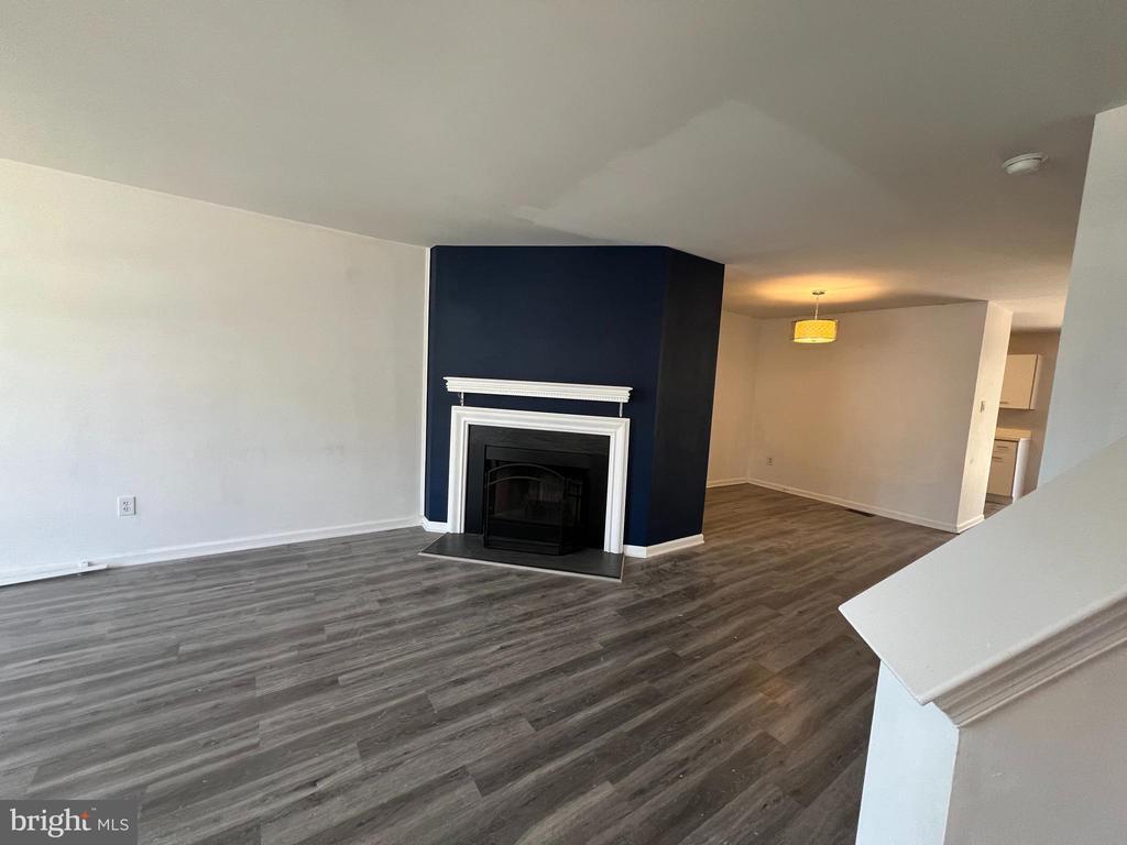 Foto principal - 104 Spruce Ln