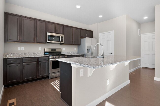 Foto del edificio - 1986 Shadow Creek Dr