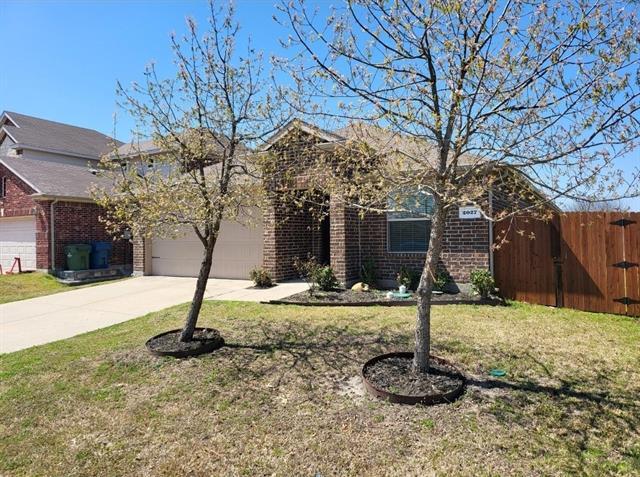 Building Photo - 2027 Crosby Dr