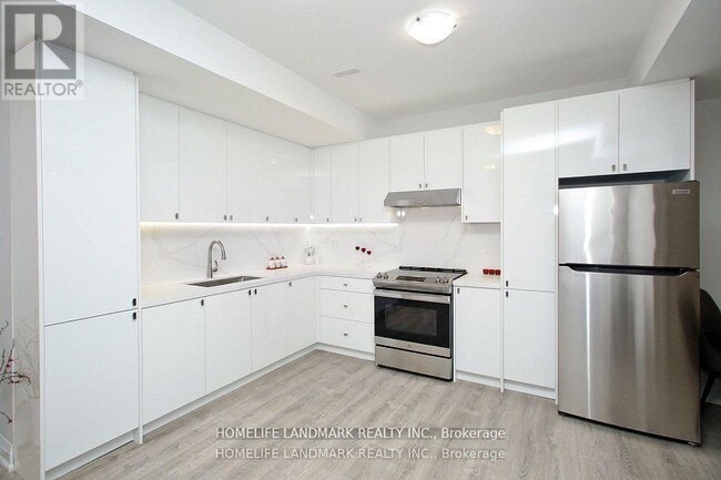 Building Photo - 42 Seguin St