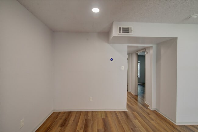 Foto del edificio - 800 Heights Blvd