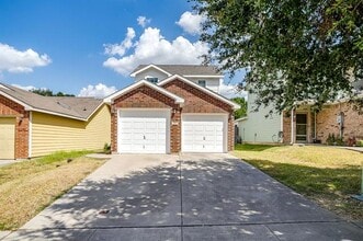 Building Photo - 845 Village Point Ln