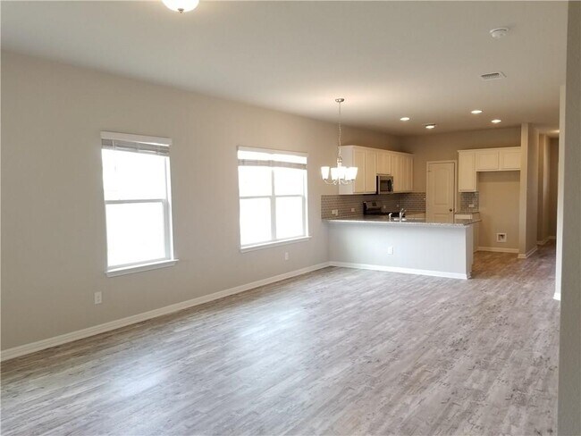 Building Photo - 2031 Port Ellen Dr