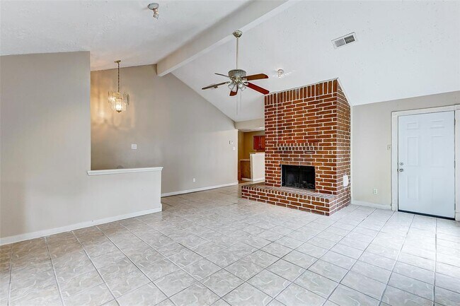 Foto del edificio - 2010 Hickory Glen Dr