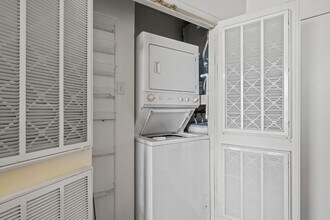 Building Photo - 915 Franklin St