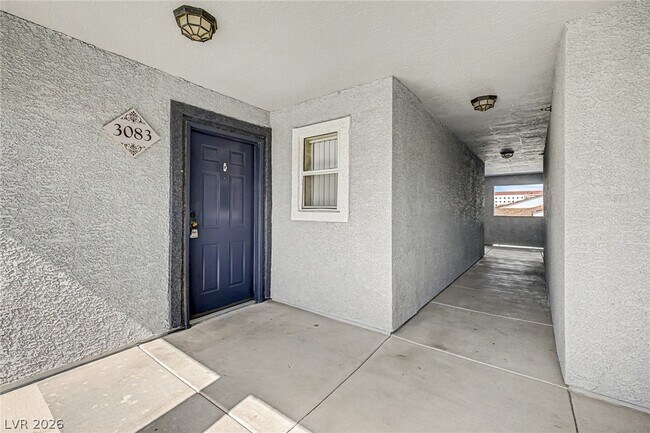 Building Photo - 6955 N Durango Dr