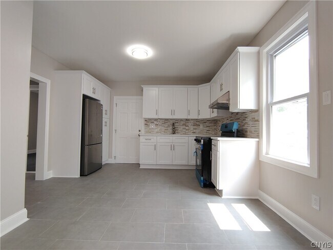 Foto del edificio - 1539 Taylor Ave
