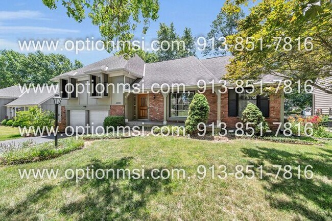 Building Photo - Close to oak park mall!