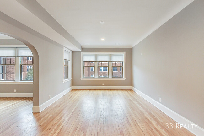Foto del edificio - 954 Pleasant St