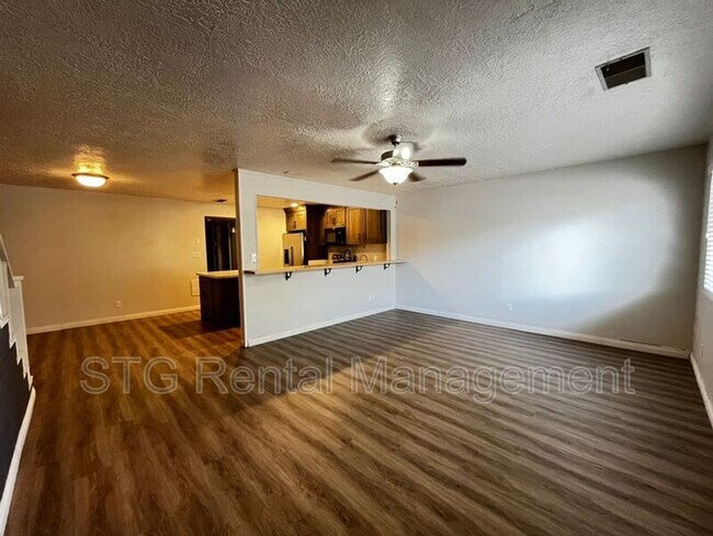 Building Photo - 356 S 200 E