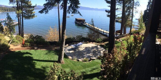 Foto del edificio - 5075 N Lake Blvd