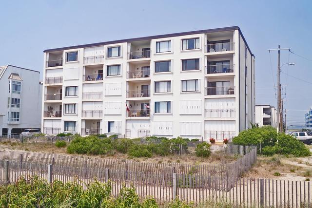 Exterior - 5 76th St