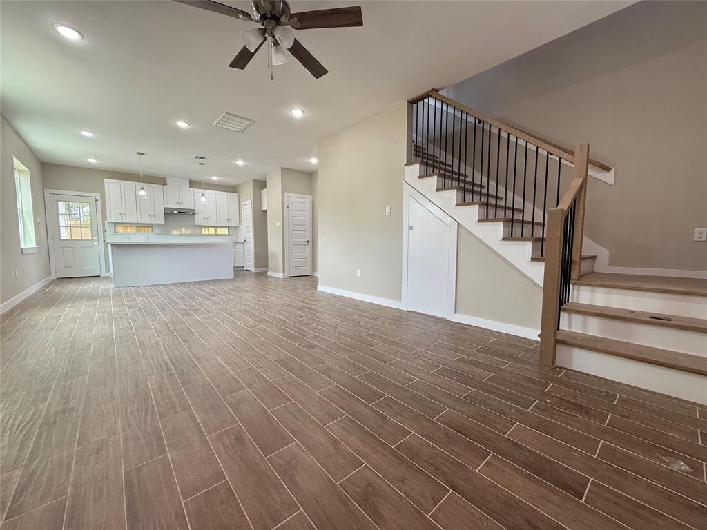 Foto principal - 3555 Noah St