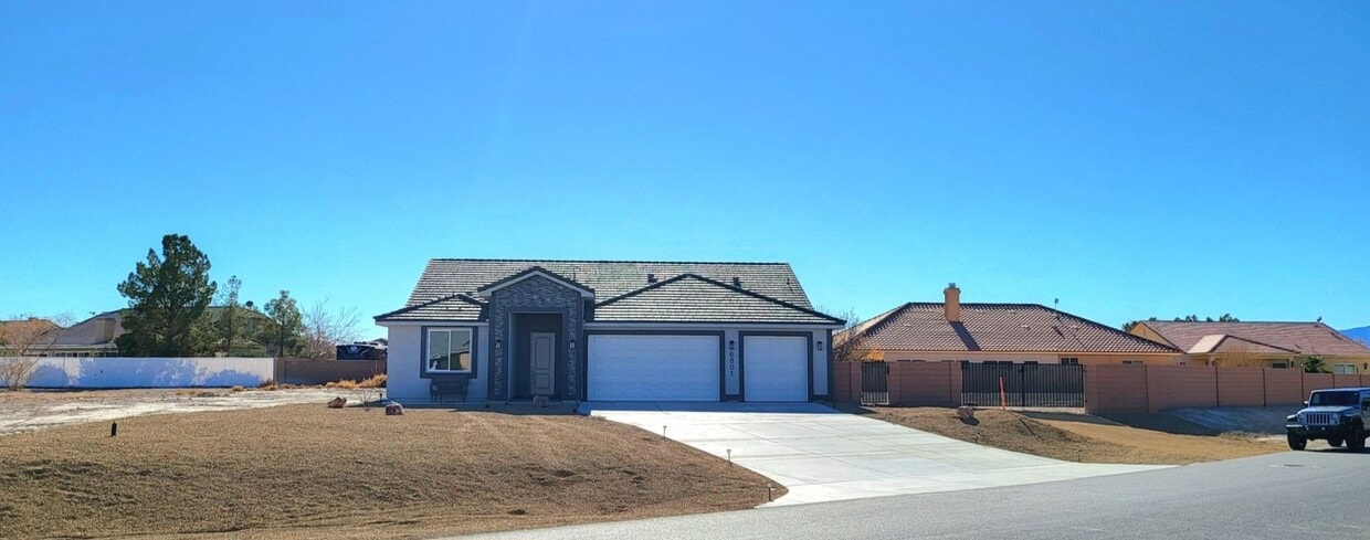 Foto principal - 6801 Sandpebble St