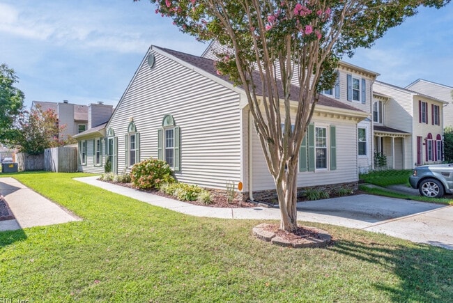 Building Photo - 4731 Marlwood Way