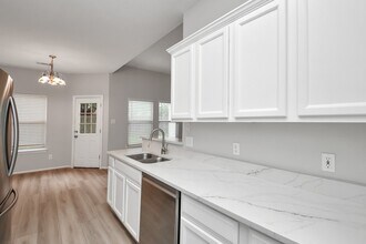 Building Photo - 24118 Wild Horses Ln