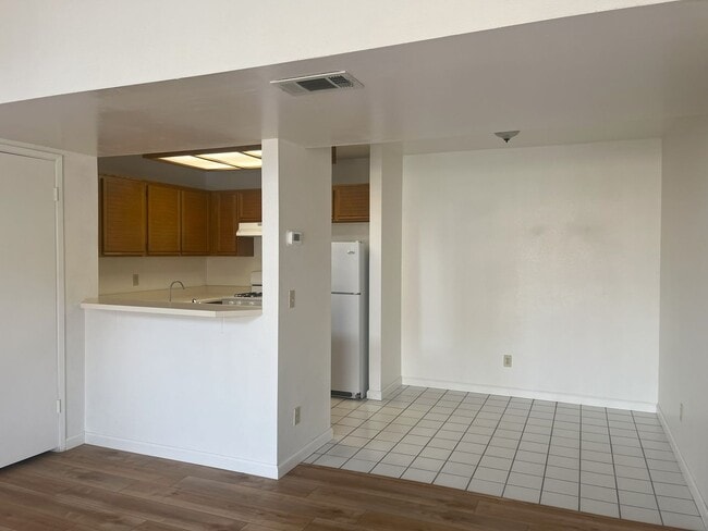 Building Photo - Available Now! 1 Bedroom + Loft
