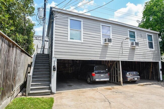 Foto del edificio - 2722 Wroxton Rd
