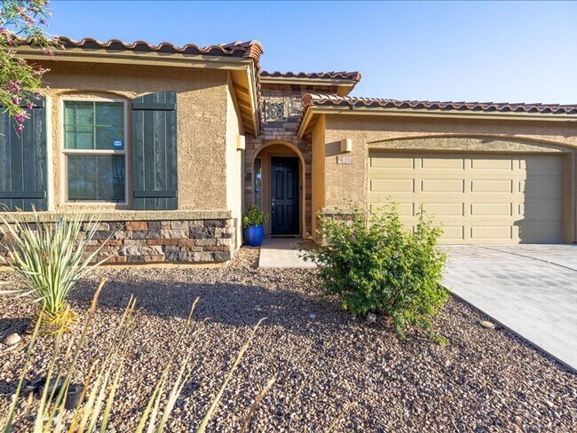 Photo - 5 Bedroom 3 Bathroom House