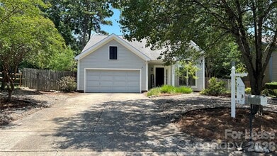 Building Photo - 7506 Batavia Ln