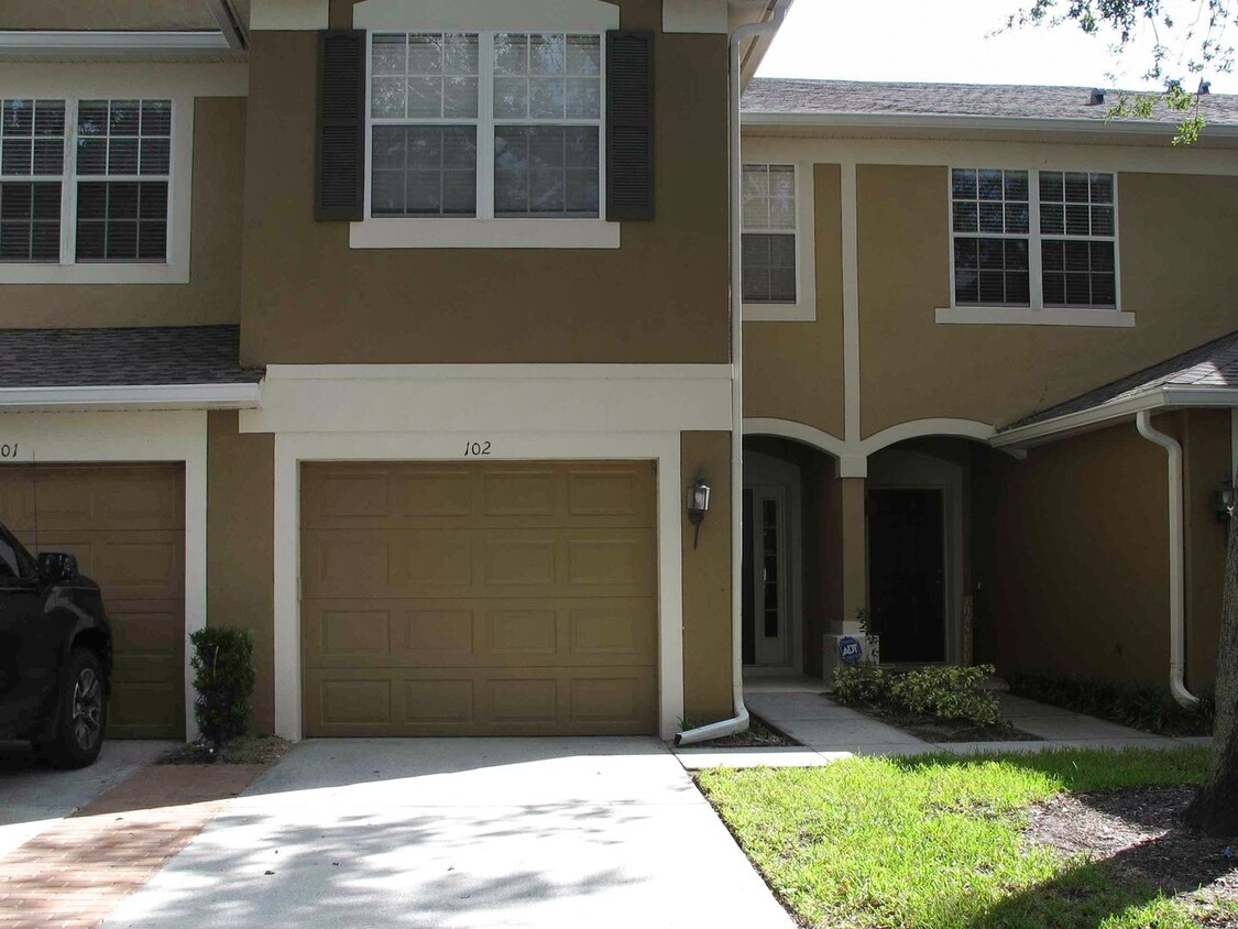 Primary Photo - 3 bd / 2 ba Townhome in Stonebridge Common...