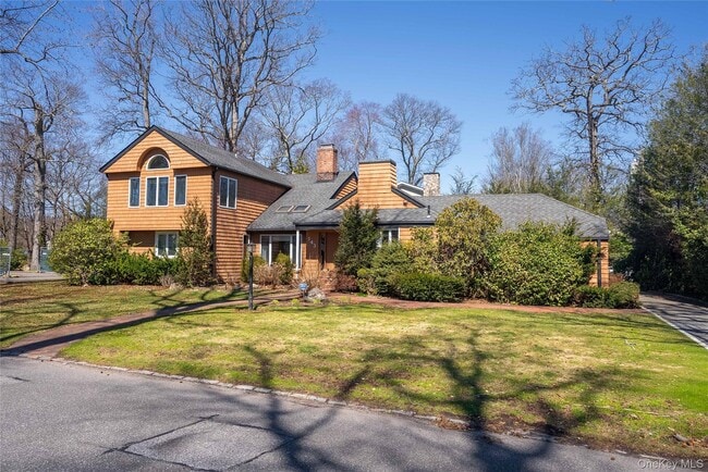 Foto del edificio - 143 Round Hill Rd