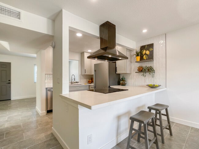 Photo - 1325 S McKemy St Townhome