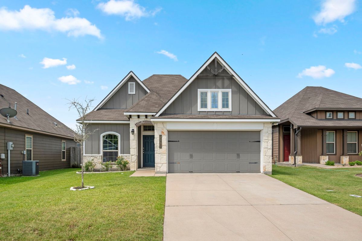Foto principal - 2131 Naples Wy