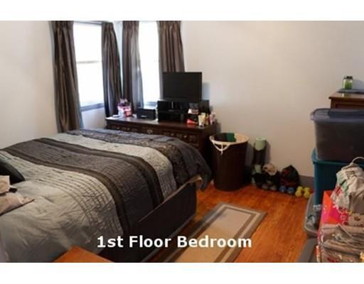 Building Photo - 7 Chambers St